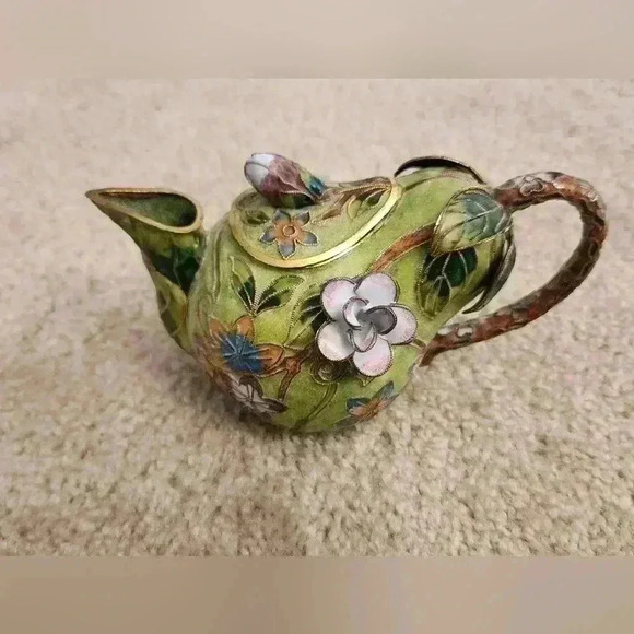 Cloisonné 3D Ornate Green Pear Pitcher Teapot- Decorative Only RS - Picture 3 of 5